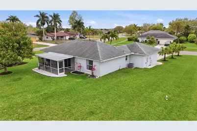 750 Cherry Blossom Ct, Naples, FL 34120 - Photo 11