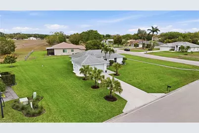 750 Cherry Blossom Ct, Naples, FL 34120 - Photo 5