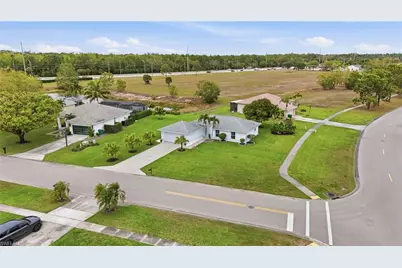 750 Cherry Blossom Ct, Naples, FL 34120 - Photo 31