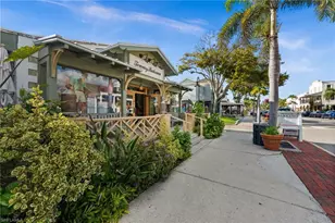 1021 3rd St S, Naples, FL 34102 - Photo 27