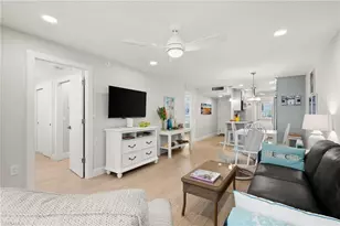 1021 3rd St S, Naples, FL 34102 - Photo 9