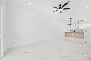 1024 Diplomat Pkwy E, Cape Coral, FL 33909 - Photo 9