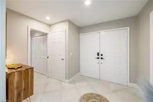 752 Eagle Creek Dr, Naples, FL 34113 - Photo 5