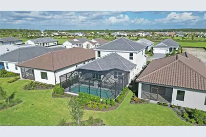 4652 Centaurus Cir, Naples, FL 34120 - Photo 45