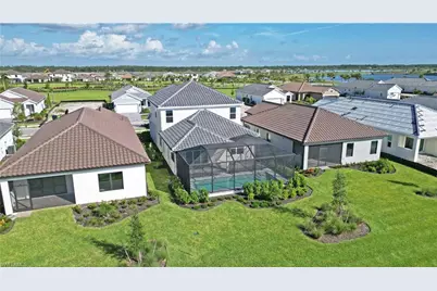 4652 Centaurus Cir, Naples, FL 34120 - Photo 37