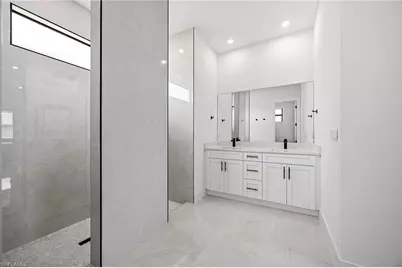 642 NW 28th Ter, Cape Coral, FL 33993 - Photo 23