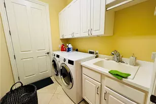 15903 Secoya Reserve Cir, Naples, FL 34110 - Photo 9