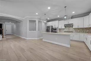 16273 Borelle Cir, Naples, FL 34110 - Photo 3