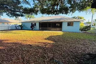 2220 SE 8th Terrace, Cape Coral, FL 33990 - Photo 25