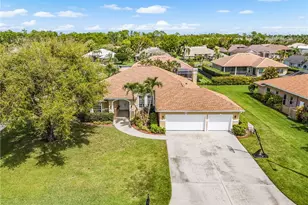 2031 Teagarden Ln, Naples, FL 34110 - Photo 25