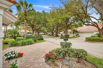 161 Amblewood Ln #4-405, Naples, FL 34105 - Photo 29