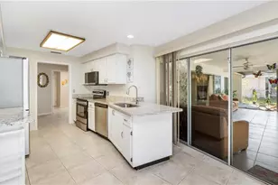 3804 SE 10th Pl, Cape Coral, FL 33904 - Photo 9