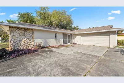 3804 SE 10th Pl, Cape Coral, FL 33904 - Photo 3