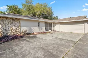 3804 SE 10th Pl, Cape Coral, FL 33904 - Photo 3