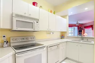 6930 Huntington Lakes Cir, Naples, FL 34119 - Photo 15