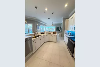 11723 Longshore Way E, Naples, FL 34119 - Photo 17