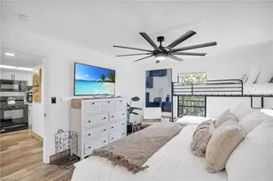 600 Neapolitan Way, Naples, FL 34103 - Photo 25