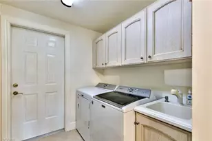 9242 Tesoro Ln, Naples, FL 34114 - Photo 23