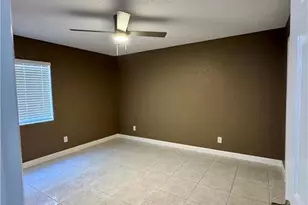 4603 Bayshore Dr, Naples, FL 34112 - Photo 7