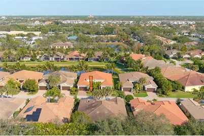 13419 Silktail Dr, Naples, FL 34109 - Photo 17