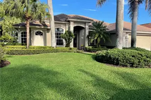 2501 Augusta Dr, Naples, FL 34109 - Photo 1