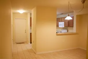 9051 Gervais Cir, Naples, FL 34120 - Photo 3