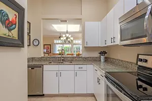 130 Amblewood Ln, Naples, FL 34105 - Photo 5