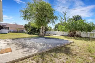 5326 Dixie Dr, Naples, FL 34113 - Photo 25