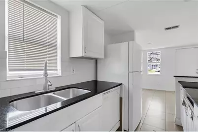 5326 Dixie Dr, Naples, FL 34113 - Photo 7