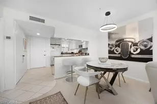 37 High Point Cir E, Naples, FL 34103 - Photo 7