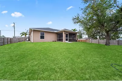 3011 NE 4th Ave, Cape Coral, FL 33909 - Photo 17