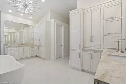 328 Sedgwick Ct, Naples, FL 34108 - Photo 25