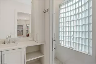 328 Sedgwick Ct, Naples, FL 34108 - Photo 31