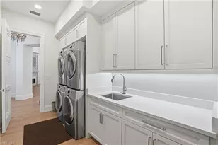 328 Sedgwick Ct, Naples, FL 34108 - Photo 37