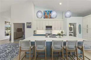 9515 Mariners Cove Ln, Fort Myers, FL 33919 - Photo 7