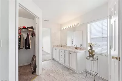 2009 NE 13th Pl, Cape Coral, FL 33909 - Photo 15