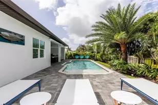 118 Bermuda Rd, Marco Island, FL 34145 - Photo 11