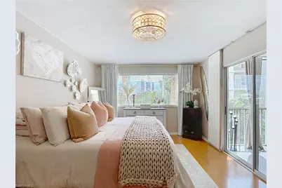 340 Horse Creek Dr #208, Naples, FL 34110 - Photo 11