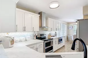 340 Horse Creek Dr, Naples, FL 34110 - Photo 3