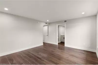 2850 Gulf Shore Blvd N #106, Naples, FL 34103 - Photo 17