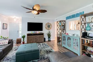 2132 Tama Cir, Naples, FL 34112 - Photo 7