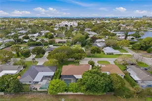 2752 14th St N, Naples, FL 34103 - Photo 25