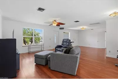 3918 Cindy Ave, Naples, FL 34112 - Photo 3