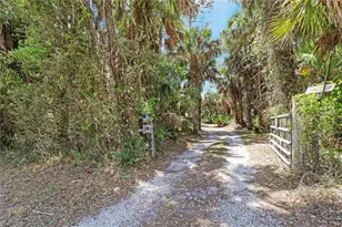 760 1st St NW, Naples, FL 34120 - Photo 31