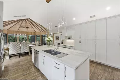 730 Bay Tree Ct, Naples, FL 34108 - Photo 11