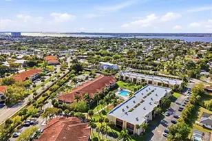 12491 McGregor Blvd, Fort Myers, FL 33919 - Photo 21