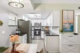 12491 McGregor Blvd, Fort Myers, FL 33919 - Photo 5