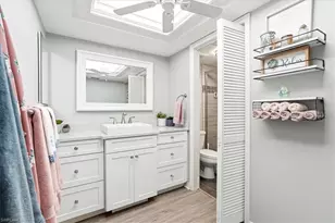 12491 McGregor Blvd, Fort Myers, FL 33919 - Photo 13