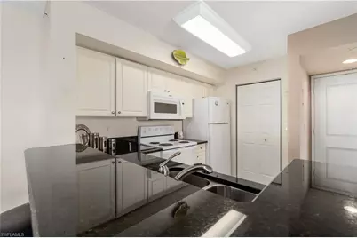 1265 Wildwood Lakes Blvd #3-108, Naples, FL 34104 - Photo 9