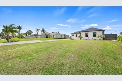 4571 22nd St NE, Naples, FL 34120 - Photo 7